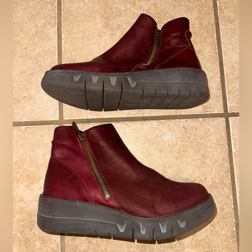 Miz Mooz Maroon Leather Platform Ankle Booties